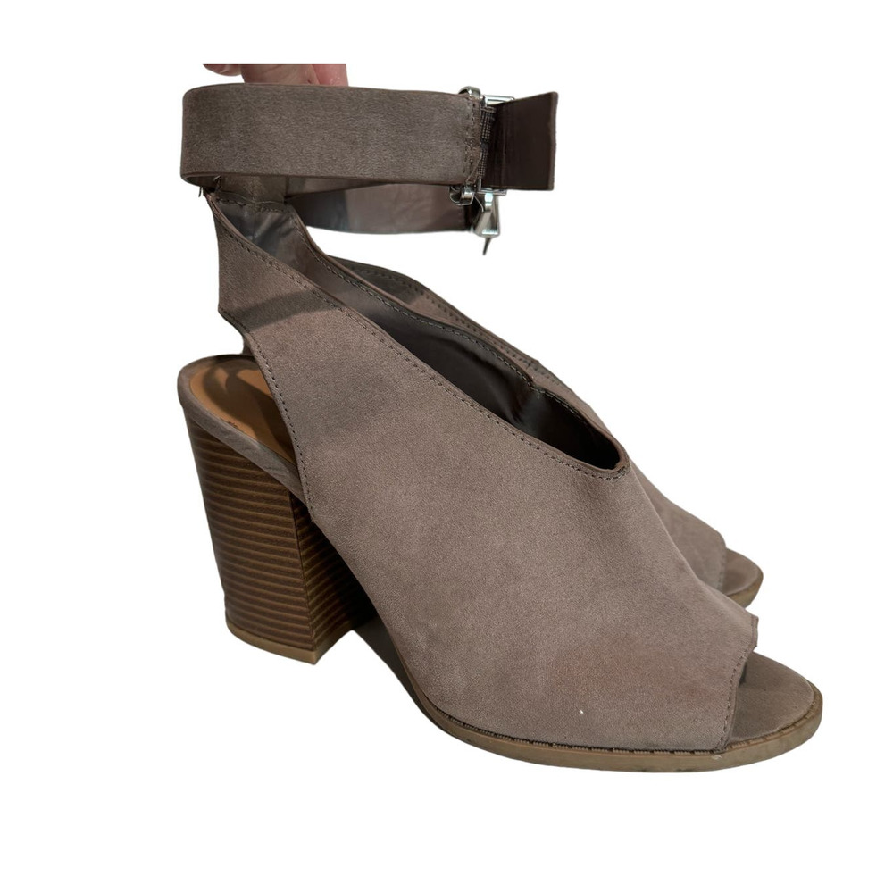 Women's Ankle Strap Heels Open Toe‎ Suede Size 9 Charlotte Russe